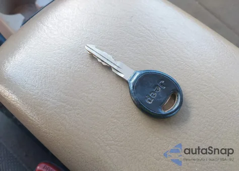 2000 Jeep Cherokee Classic z USA, uszkodzony, nr VIN 1J4FT58S0YL157715